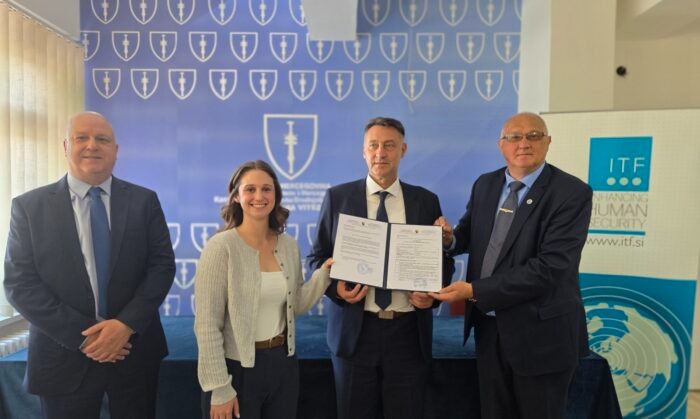 Općina Vitez službeno-  općina bez mina