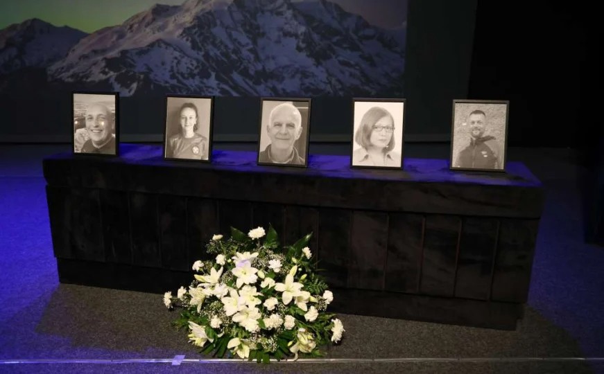 Održana komemoracija: Zenica se oprašta od pet planinara stradalih na Elbrusu