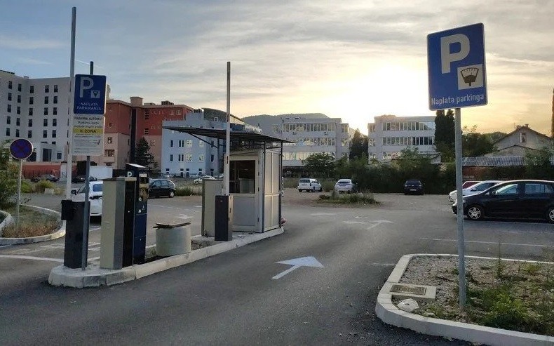 Mostar uvodi pametni parking: Od sutra kreće ugradnja senzora na 150 parkirališnih mjesta