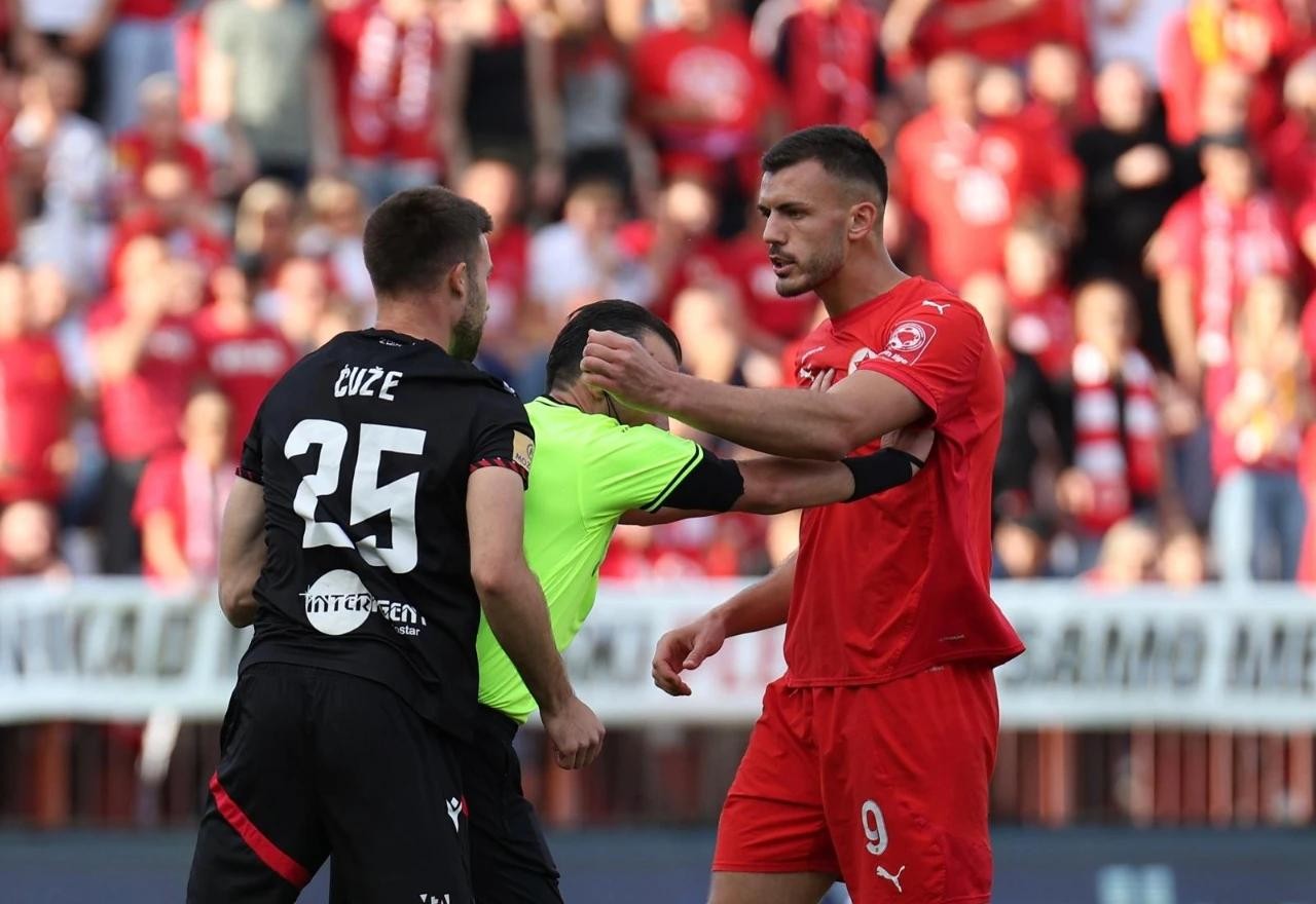 Zrinjski uzeo Kup BiH, finale u Mostaru zasjenili incidenti i pirotehnika