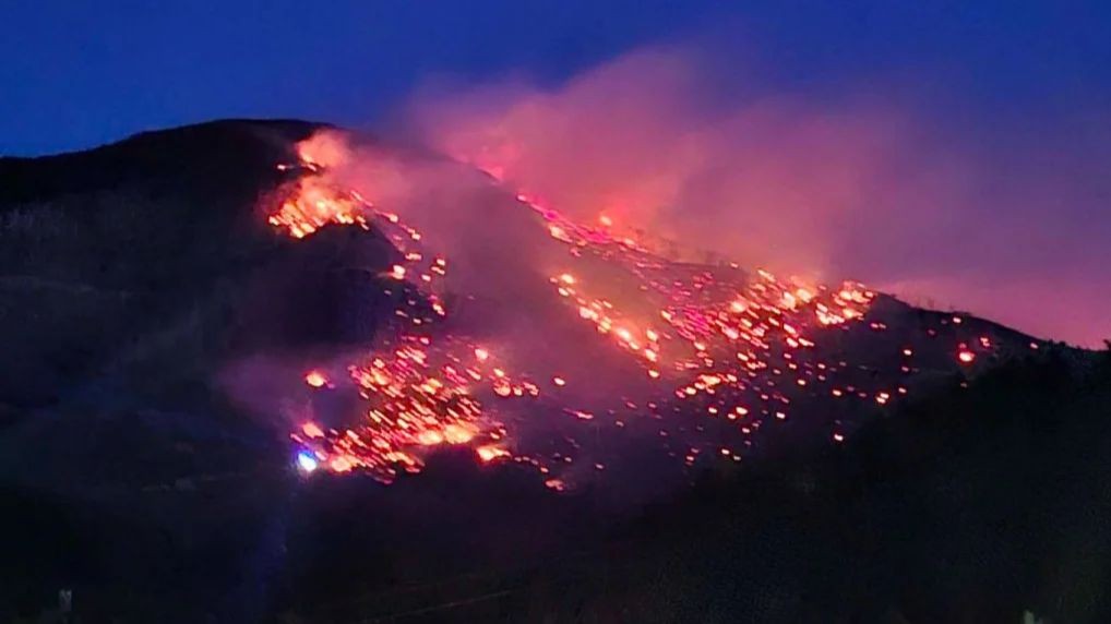 Minska polja otežavaju gašenje požara u Rujištu