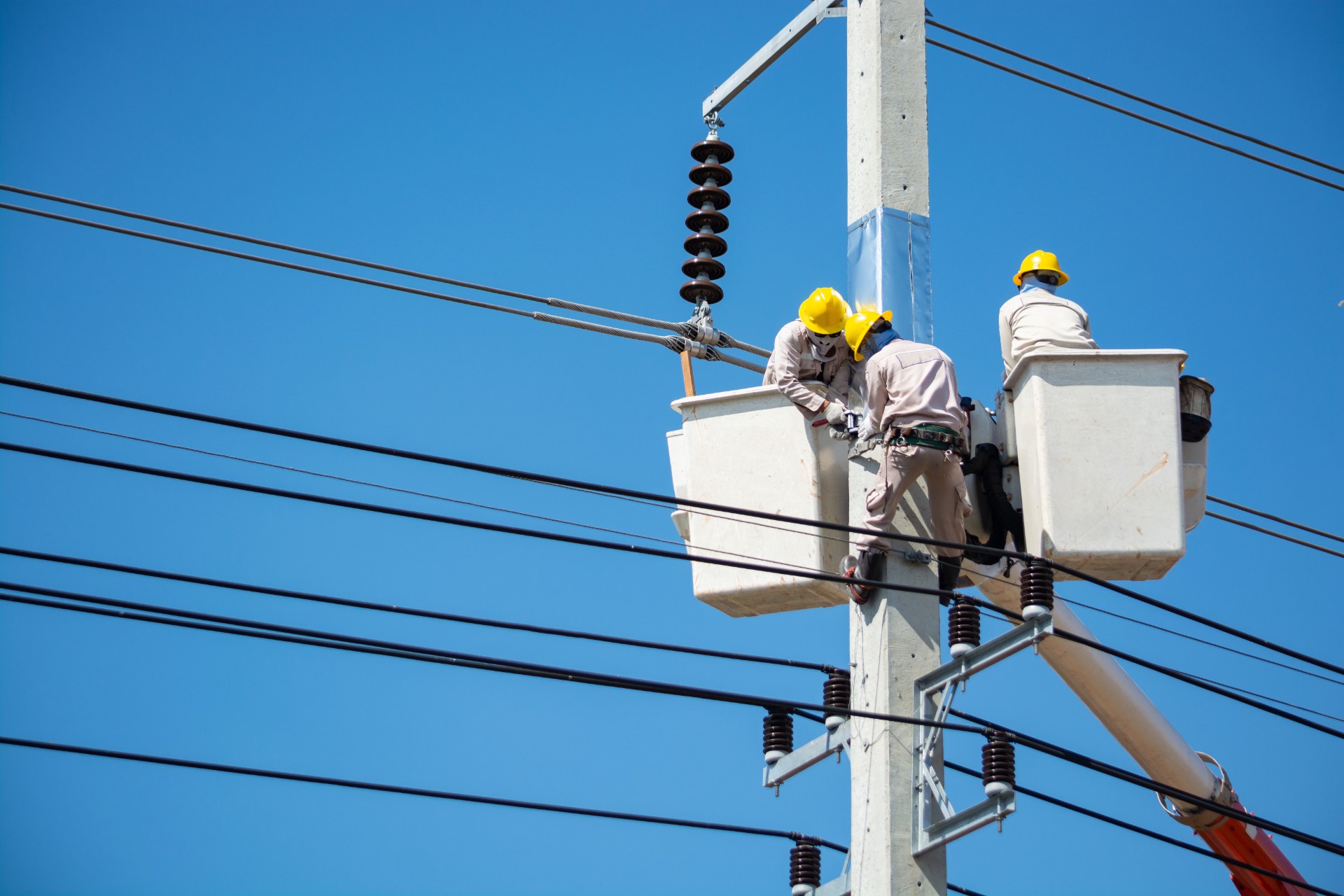 Radnik Elektrodistribucije poginuo od strujnog udara u Bosanskom Novom