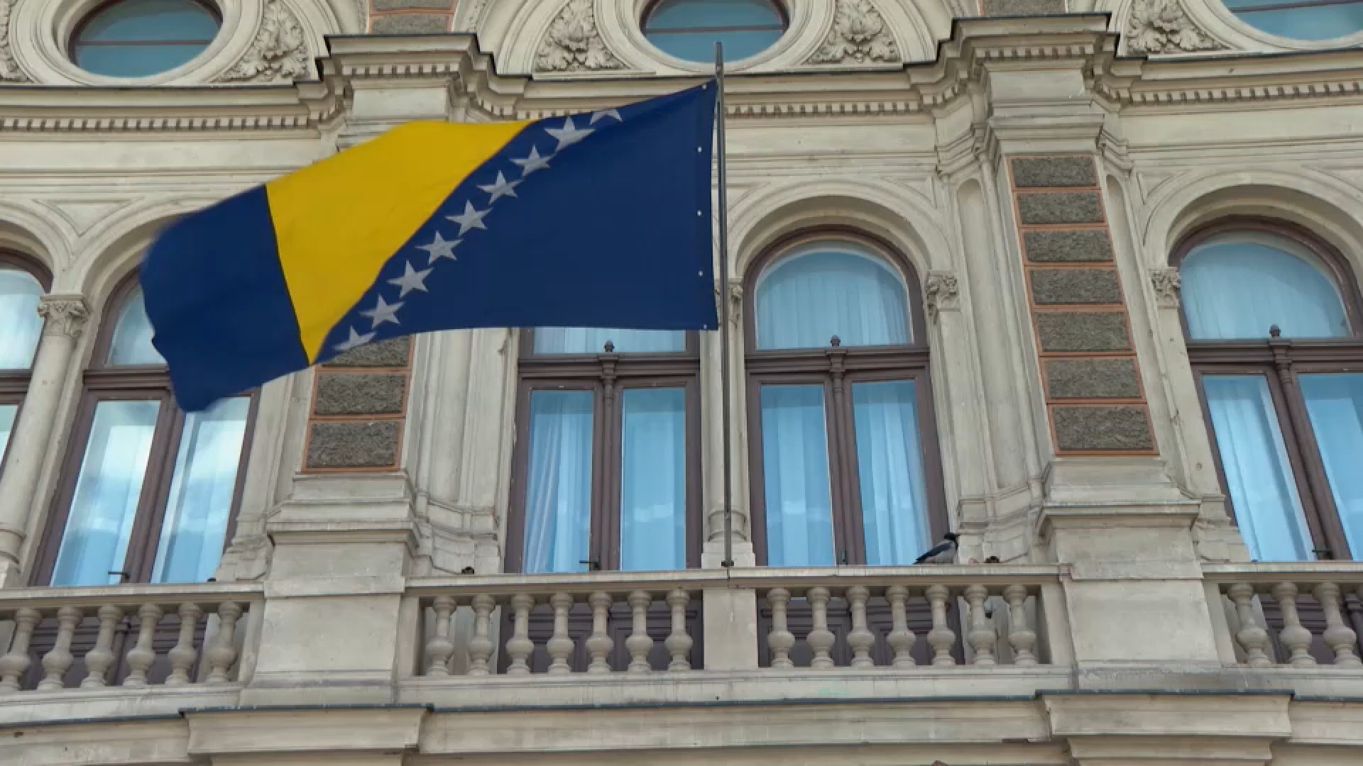 Izborna utrka za Predsjedništvo BiH se zahuktava: Tko jača, a tko gubi podršku?