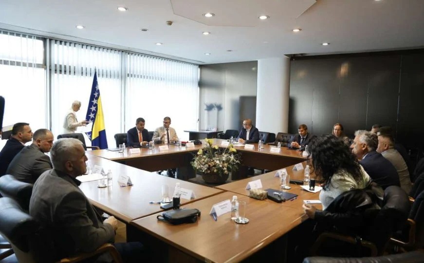 Više od pet milijuna KM za povratnike i infrastrukturu u BiH: Potpisani novi sporazumi