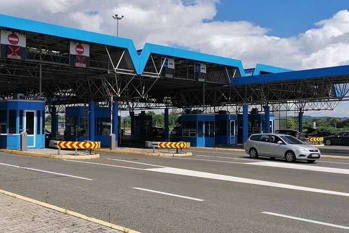 Vijeće ministara protiv zatvaranja starog prijelaza u Gradišci, neizvjesno što nakon 19 sati