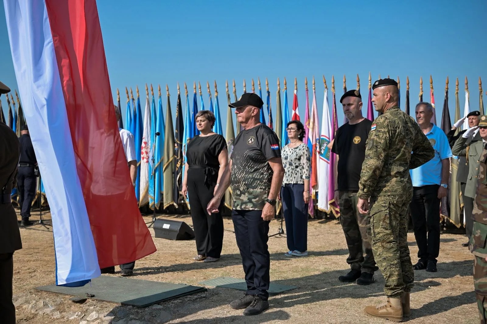 Veliko priznanje za HVO: Viteški brigadir Žarko Šarić sudjelovao u podizanju zastave u Kninu