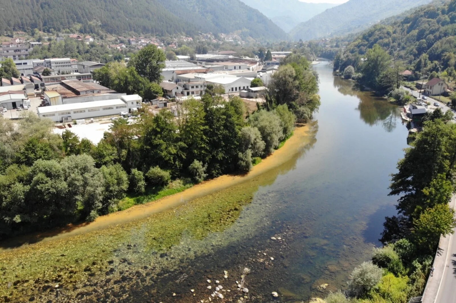 Neretva više nije zelena: Pretvara se u opasnu zonu zbog industrijskog otpada