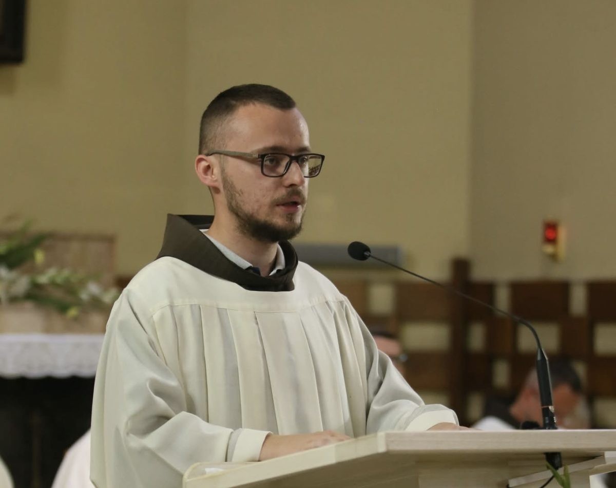 U sarajevskoj Katedrali Srca Isusova svećeničko ređenje Busovljaka fra Roberta Bašića