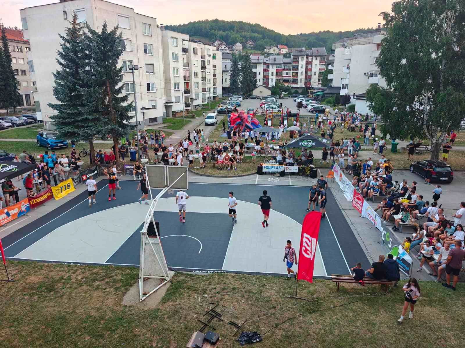 Večeras završnica turnira "3x3 Basket Vitez"