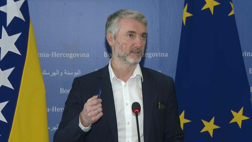 Dok Bruxelles šuti, Hrvatska pomaže BiH