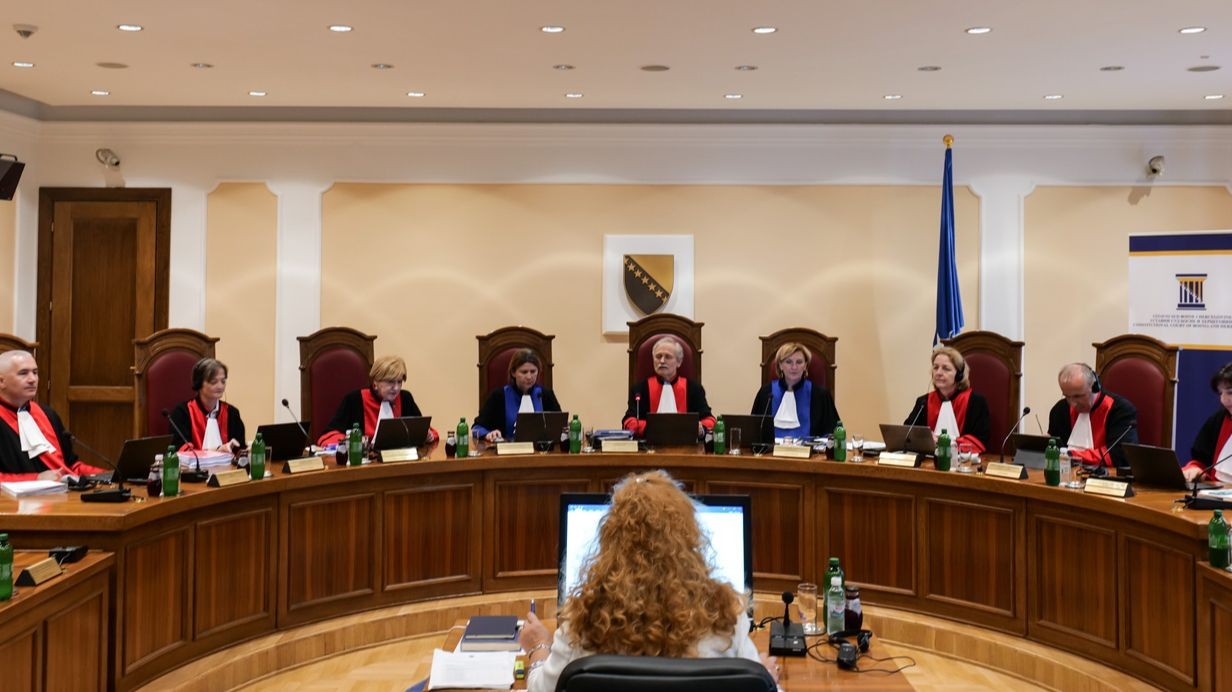 Ustavni sud BiH odbio zahtjev: Na snazi ostaje zakon po kojem je osuđen Dodik