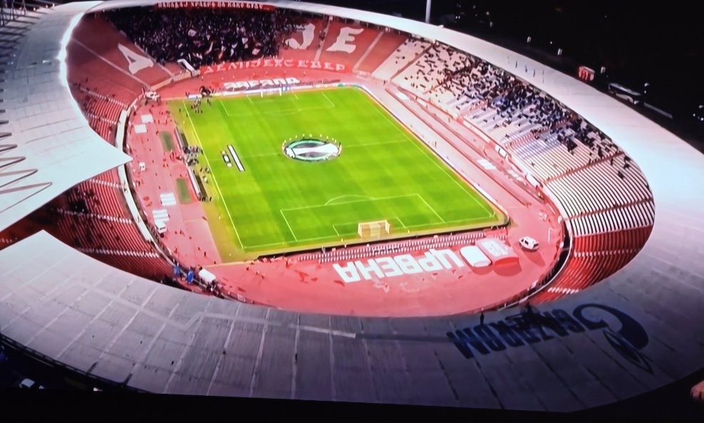 Prazna Marakana i blokiran Beograd: Građani stadion zamijenili prosvjedom
