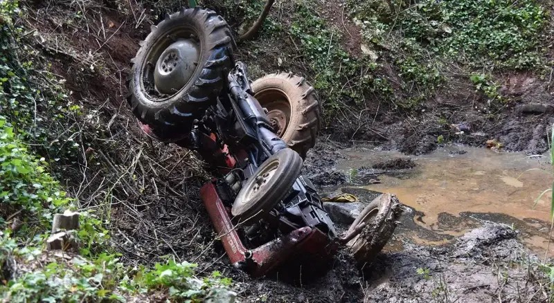 Tragedija kod Živinica: Vlak udario u traktor, vozač poginuo na mjestu