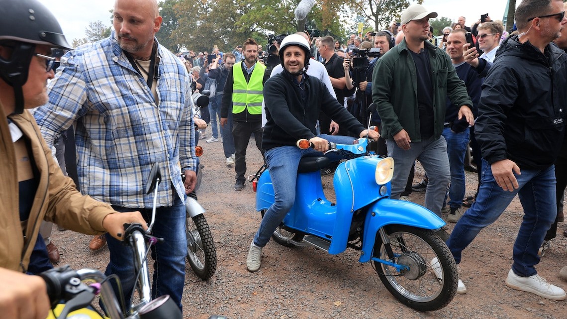 Kako je AfD pretvorio kultni moped iz DDR-a u svoj glavni simbol slobode i tradicije
