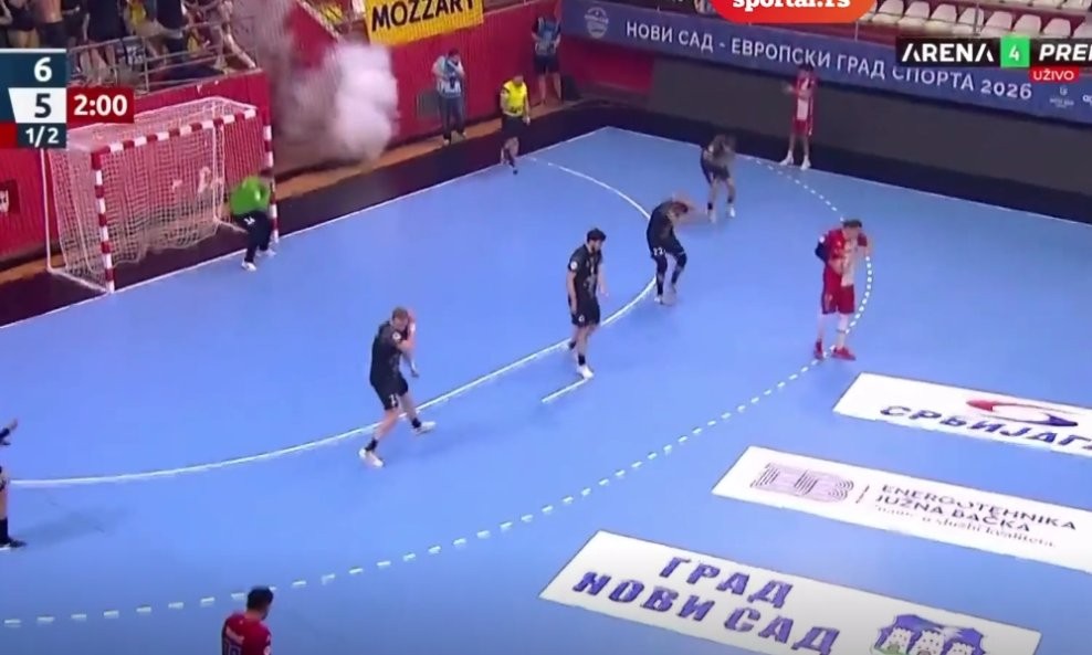 Grobari topovskim udarom teško ozlijedili hrvatskog rukometaša