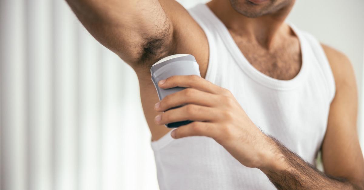 Zašto nastaje neugodan miris znoja i koja je razlika između dezodoransa i antiperspiranta?
