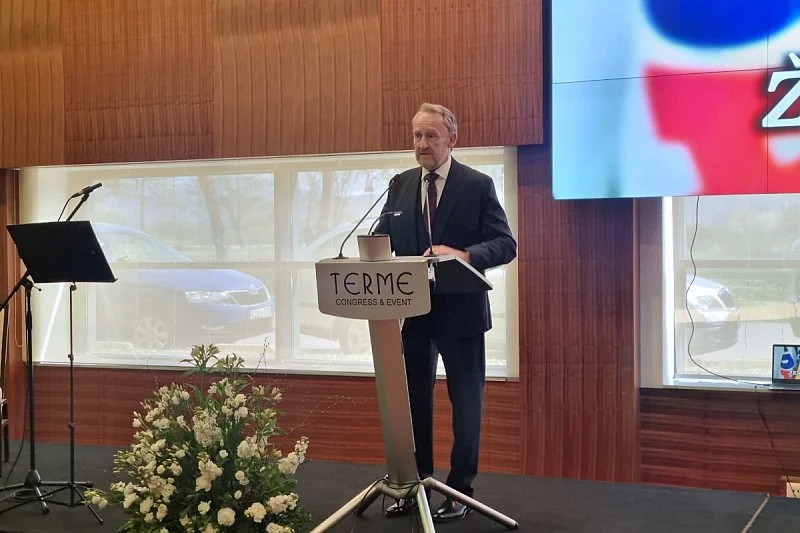 Izetbegović: Žene su okosnica SDA, a za odlazak Trojke mora otići i Bećirović