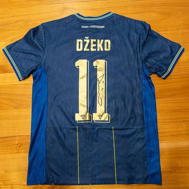 Džekin reprezentativni dres prodan za  95.100 KM!