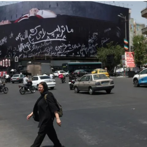 Teheran: Bilbord s Trumpom u lijesu i porukom "Ubit ćemo Trumpa"