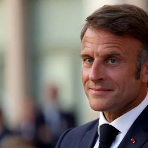 Macron naredio „potpunu mobilizaciju“ zbog cijena goriva: Vlada najavljuje nove mjere