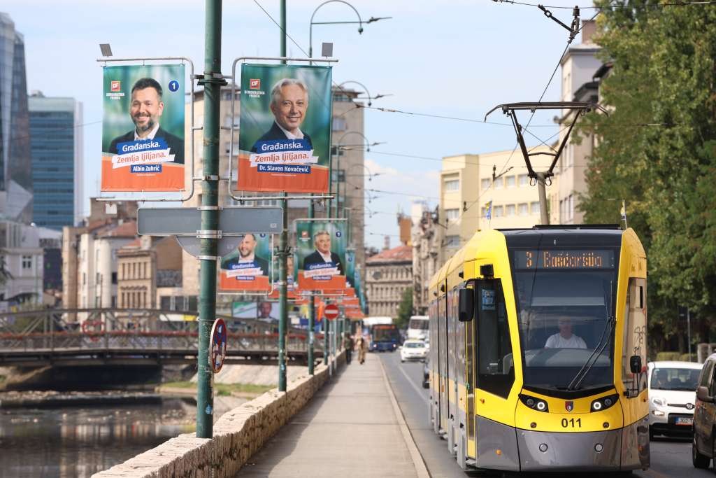 Kraj izborne promidžbe: Tko ne ukloni plakate plaća i do 30.000 KM