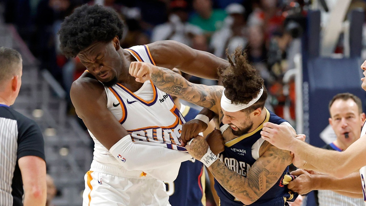 Zbog tučnjave isred utakmica NBA kaznio košarkaše Phoenixa i New Orleansa