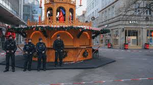 Je li kuhano vino na njemačkom “Weihnachtsmarktu” sigurnije uz betonske barijere?