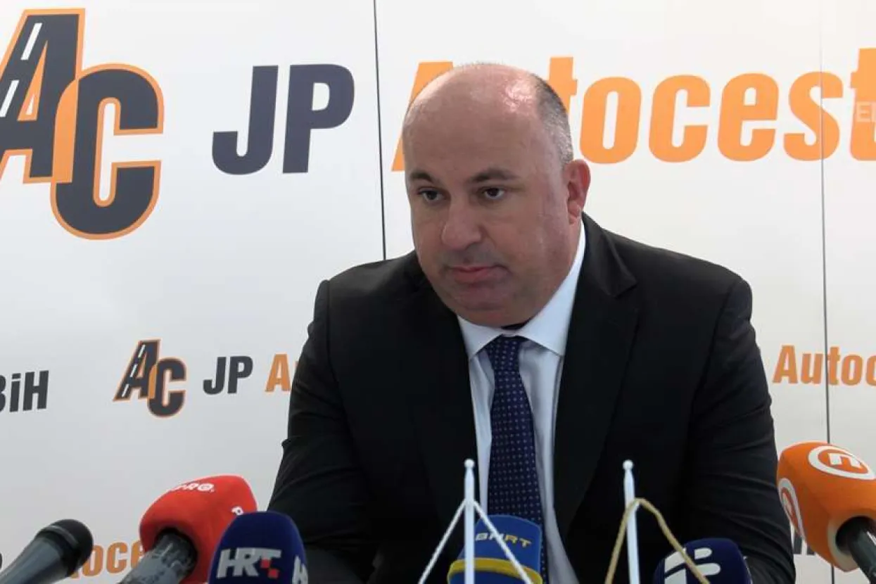 Jesu li Europska investicijska banka i OPEC-ov fond OFID, zbog korupcije u Autocestama Federacije obustavili tranše za izgradnju Koridora 5C u Federaciji BiH??