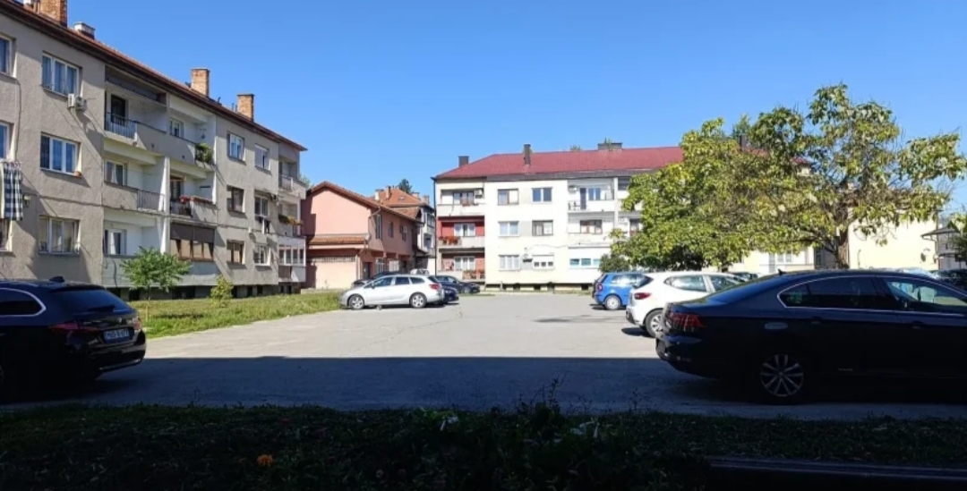 U tijeku označavanje parking mjesta u Vitezu – apel vozačima za preparkiranje‼️