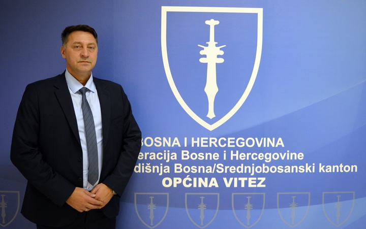 Općina Vitez uvodi program sufinanciranja prijevoza učenika srednjih škola