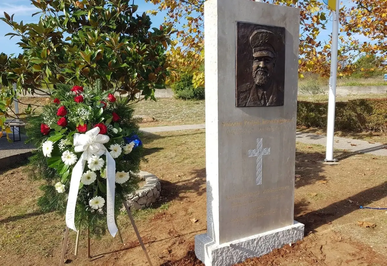 Klub Bošnjaka u skupštini HNŽ zahtijeva uklanjanje spomenika generalu Praljku