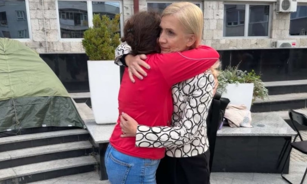 Nakon mjesec dana štrajka glađu: Amela Bećirspahić Midžić dobila pravo na brigu o svom djetetu