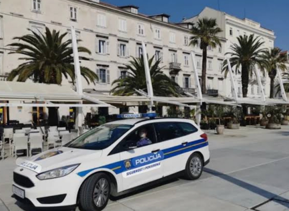 KBC Split o stanju  napadnutog  policajca