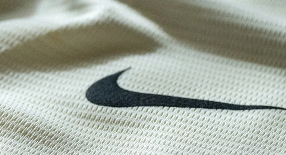 Od Nike-a do H&M-a ,modna industrija pogoršava onečišćenje mikroplastikom