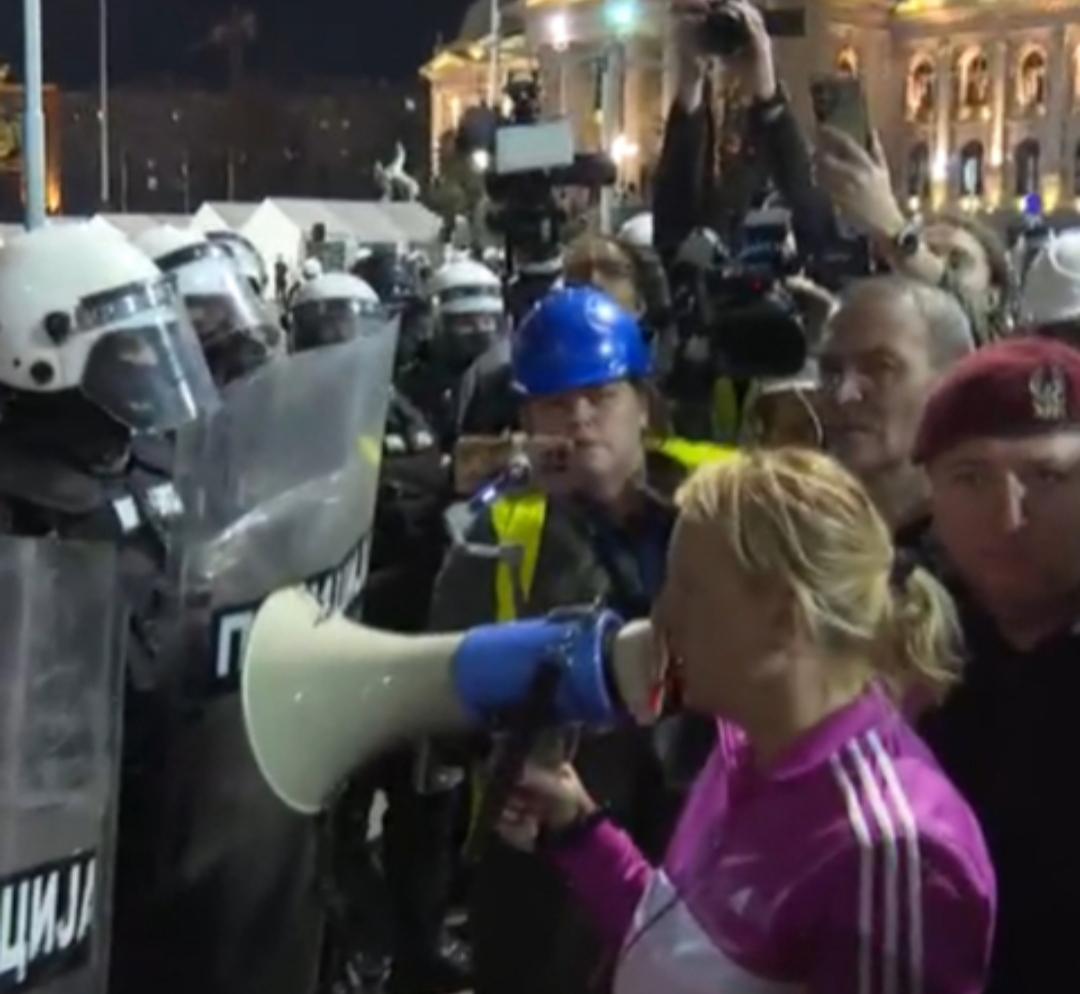 Dijana Hrka policiji: “Branite ćacije? Ako dođe do eskalacije, bit ćete krivi”