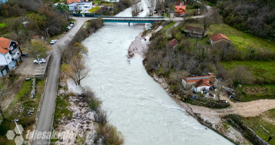 Poplave u Donjoj Drežnici- mještani ogorčeni tretmanom nakon evakuacije