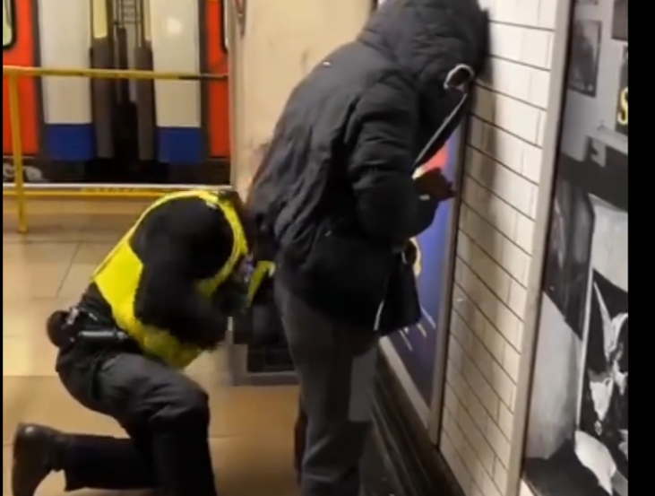 Hercegovac obranio ženu od džeparoša na stanici podzemne željeznice u Londonu
