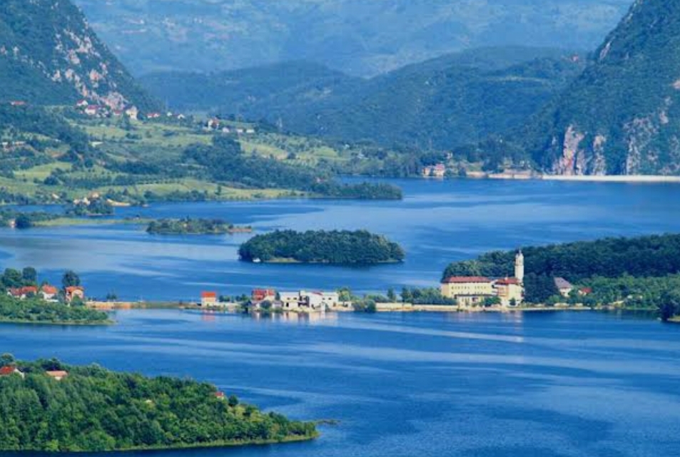 Tajne Ramskog jezera- zašto su ga mještani prozvali “Atlantidom Rame”.
