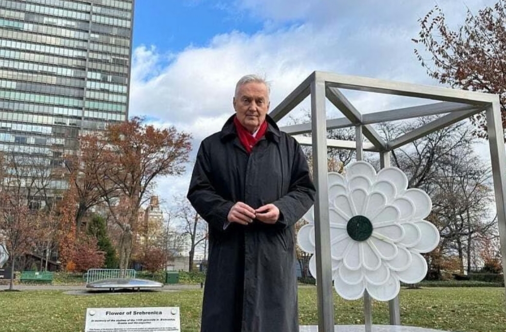 UN se priprema otkriti spomenik žrtvama genocida u Srebrenici: Cvijet koji će štititi istinu