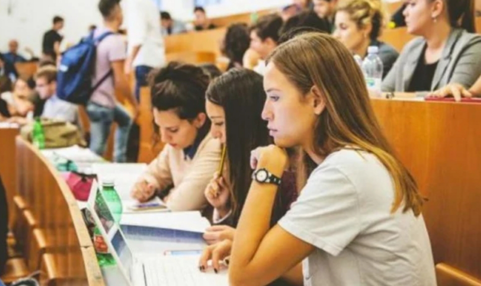 Natječaj za stipendije Hrvatima izvan Hrvatske, prijave do 16. siječnja
