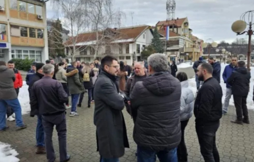 Prioriteti vlasti i stvarnost na terenu: mještani bez vode i struje