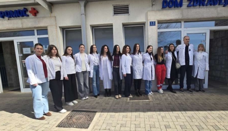 53 liječnika Županije Zapadnohercegovačke (ŽZH), kolektivno podnijelo otkaze.