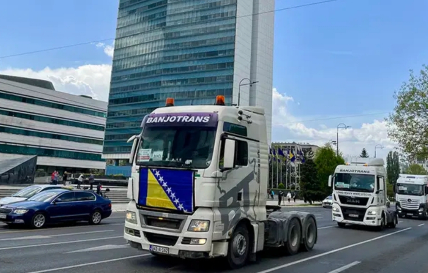100 vozila vraćeno s granice BiH