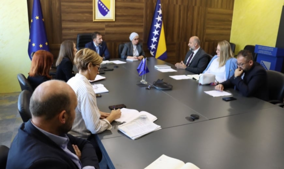 Predložene izmjene: obitelji s troje i više djece dobit će olakšice kroz Zakon o radu FBiH