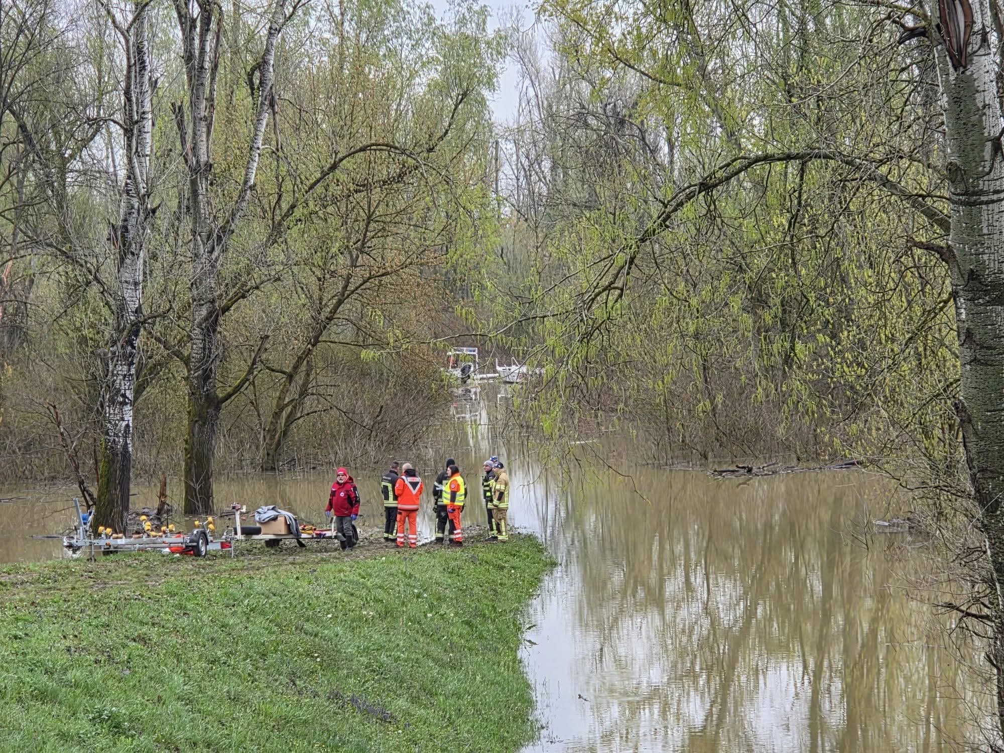 Spasilačka akcija na Savi kod Babine Grede