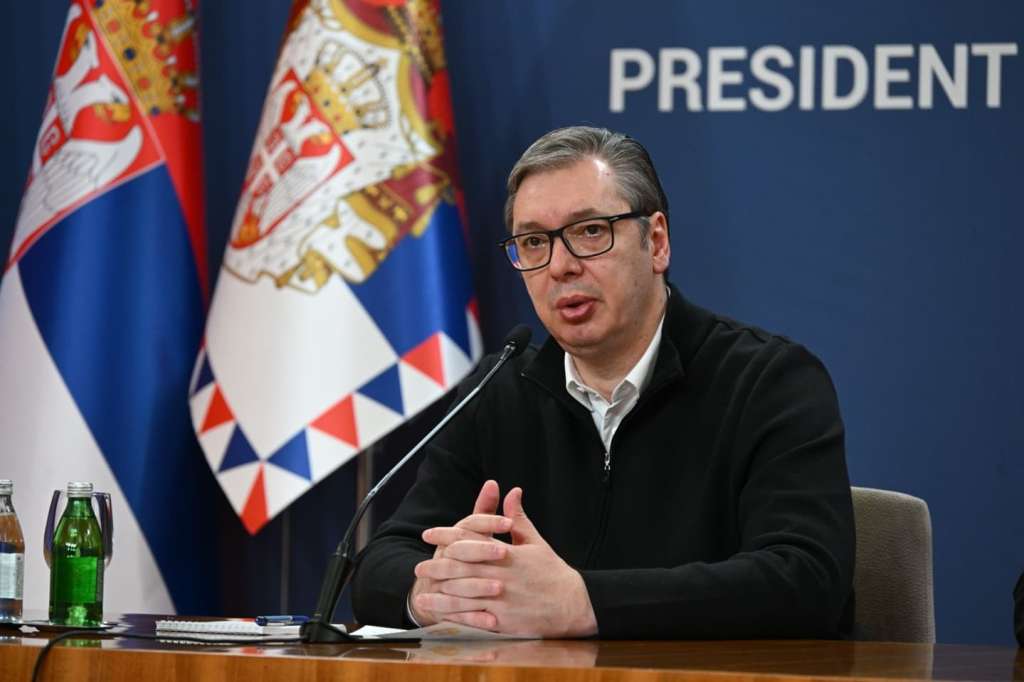 Amerikanci od Vučića traže da se Rusi u potpunosti povuku iz Naftne industrije Srbije
