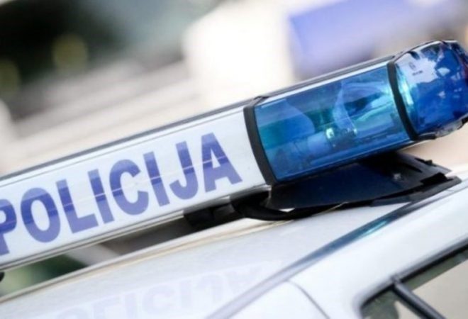 MUP KS: Muškarac lažno prijavljivao krađu vozila da bi naplatio štetu od osiguranja