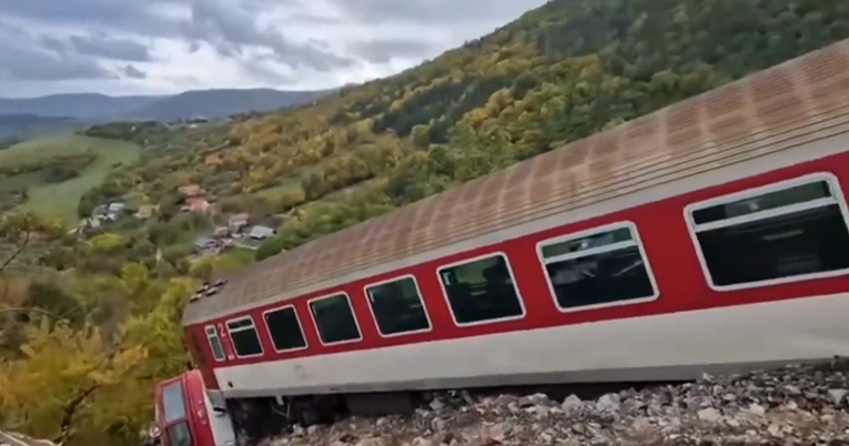Slovačka: sudar dva brza vlaka, strašne scene s mjesta nesreće